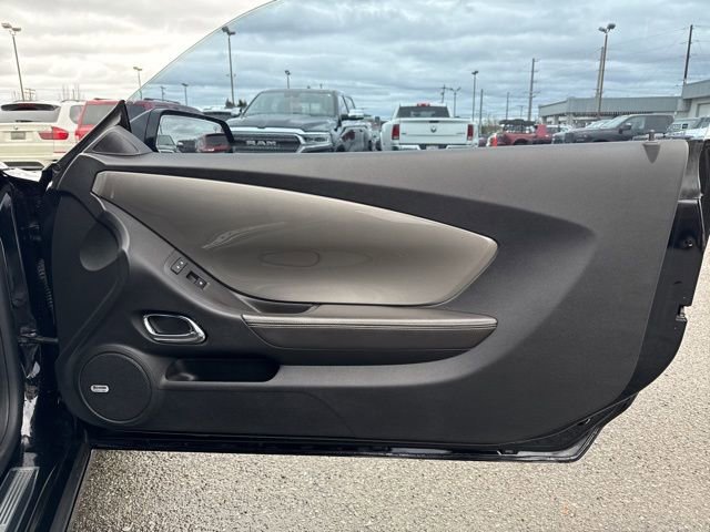 Used 2015 Chevrolet Camaro SS w/ SS Performance Package image 13