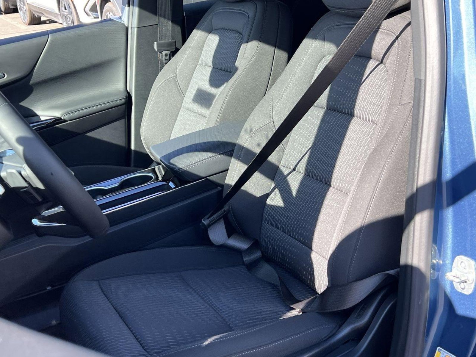 New 2025 Chevrolet Equinox LT w/ Safety and Technology Package image 7