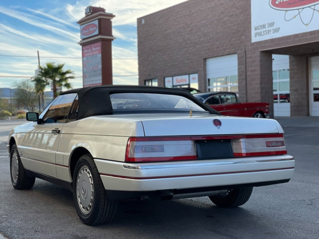 Used 1991 Cadillac Allante image 10