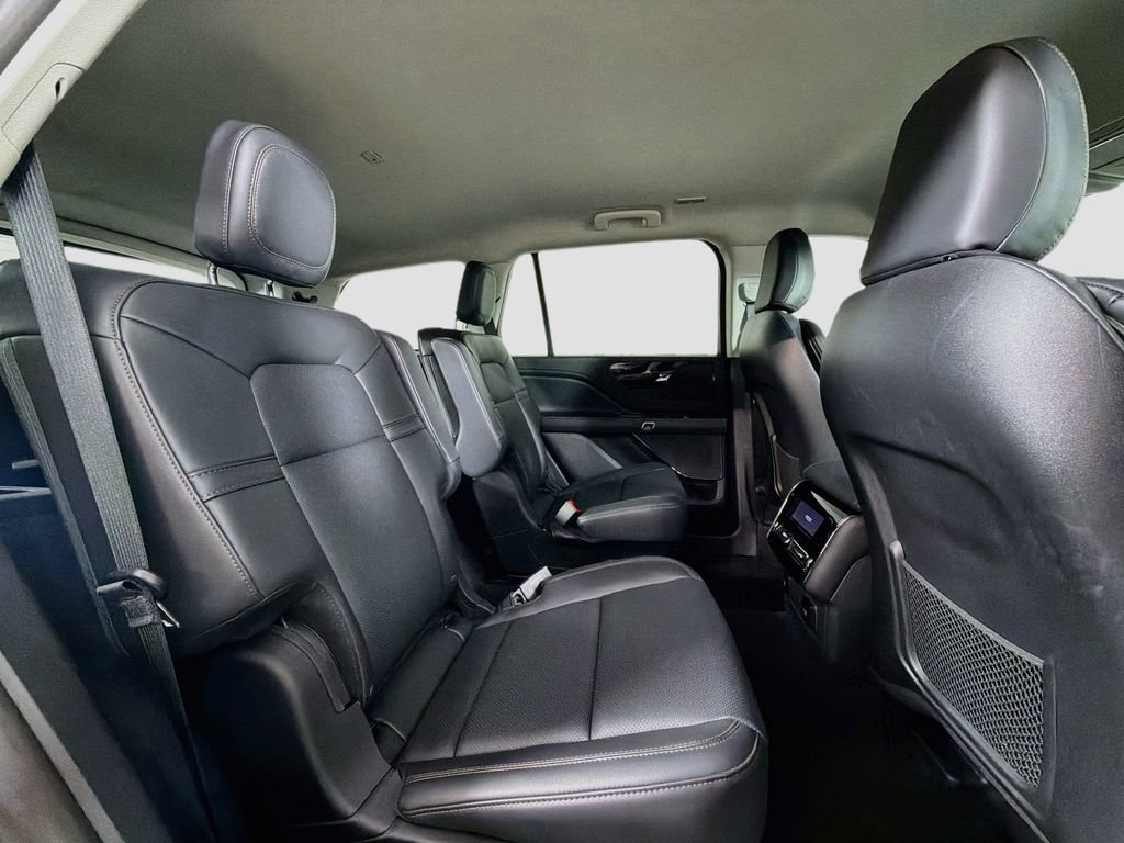 Used 2026 Lincoln Aviator 2WD image 28