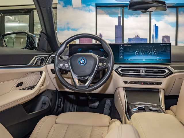 Used 2023 BMW i4 eDrive35 w/ Premium Package RWD image 16