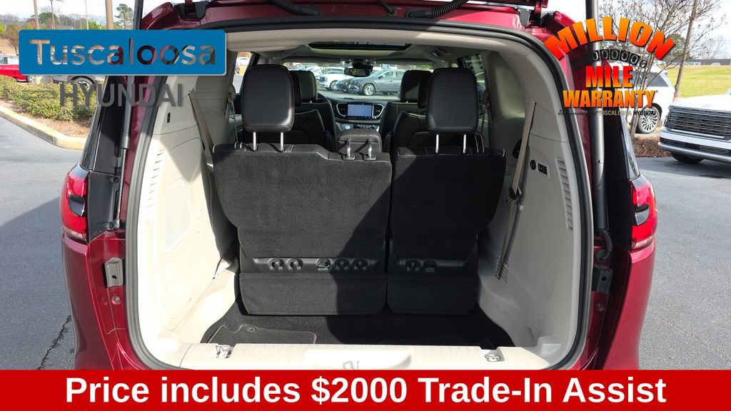 Used 2022 Chrysler Pacifica Limited image 10