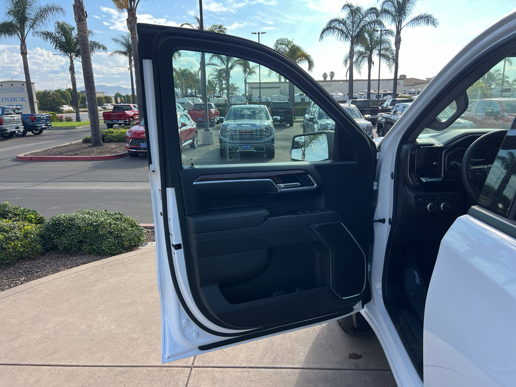 New 2026 GMC Sierra 1500 Elevation image 11