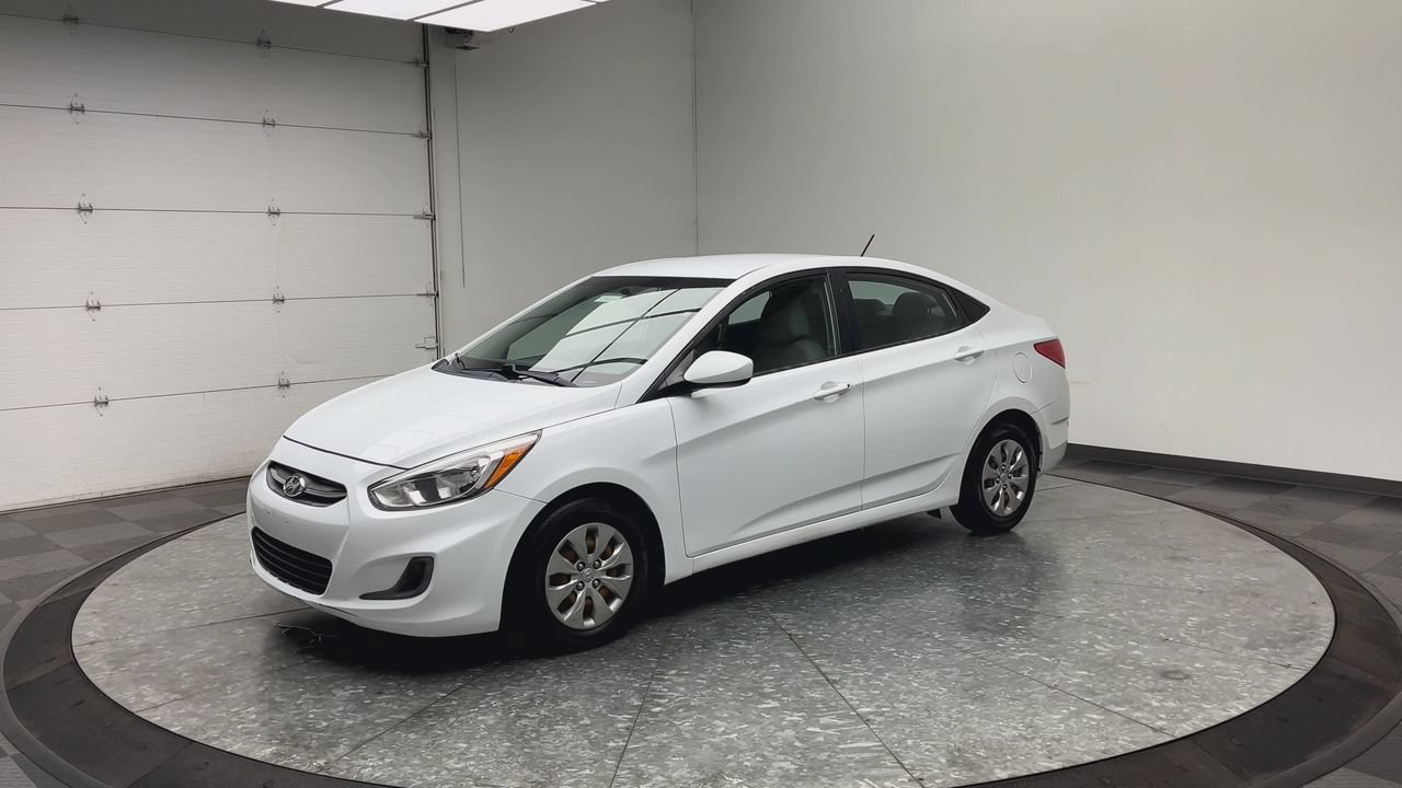 Used 2017 Hyundai Accent SE FWD image 22
