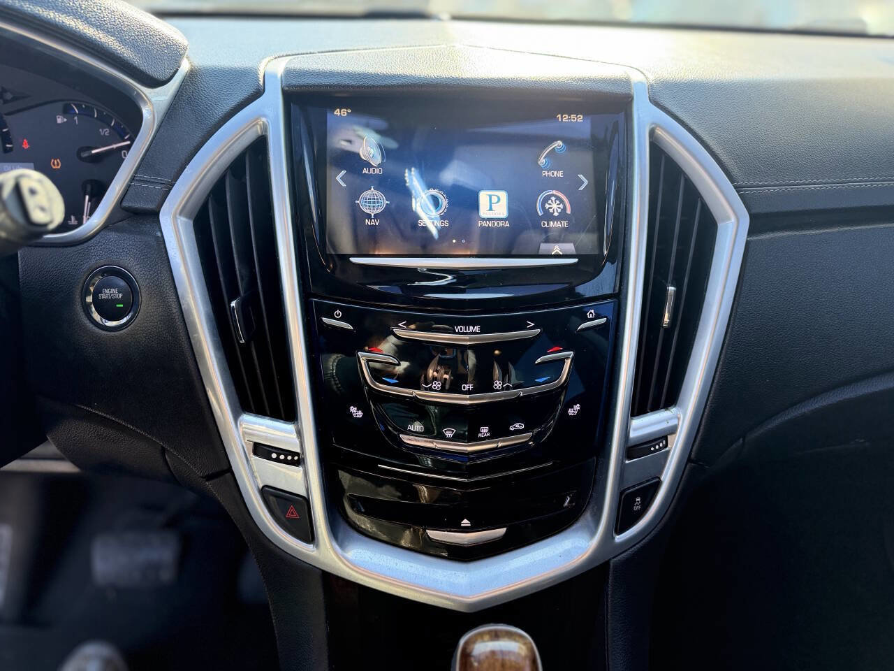 Used 2013 Cadillac SRX Luxury image 17