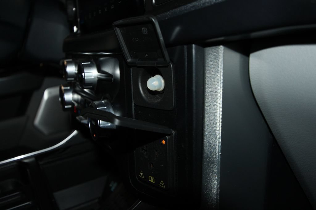 Used 2023 Ford F150 Limited AWD/4WD image 34