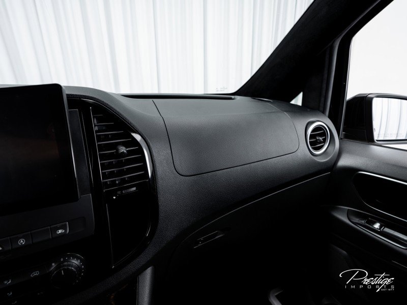 Used 2020 Mercedes-Benz Metris Passenger image 30