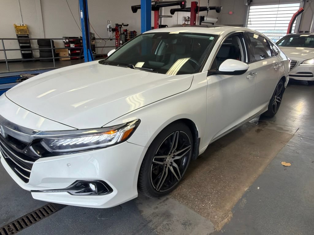 Used 2022 Honda Accord Touring image 5