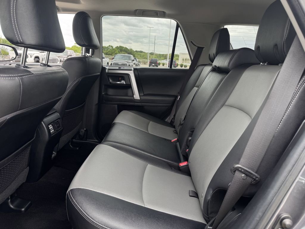 Used 2023 Toyota 4Runner SR5 Premium w/ Moonroof Package AWD/4WD image 26