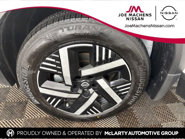 Certified 2025 Nissan Kicks SV w/ Illumination Package image 29