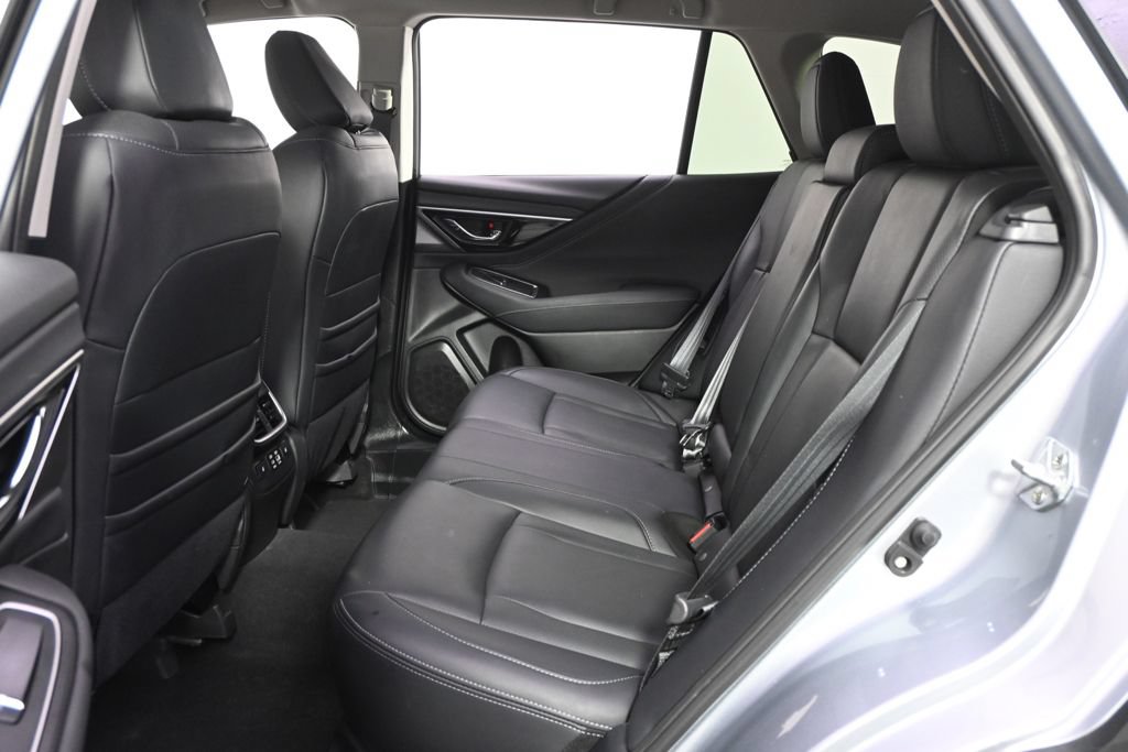Used 2023 Subaru Outback Touring AWD/4WD image 20