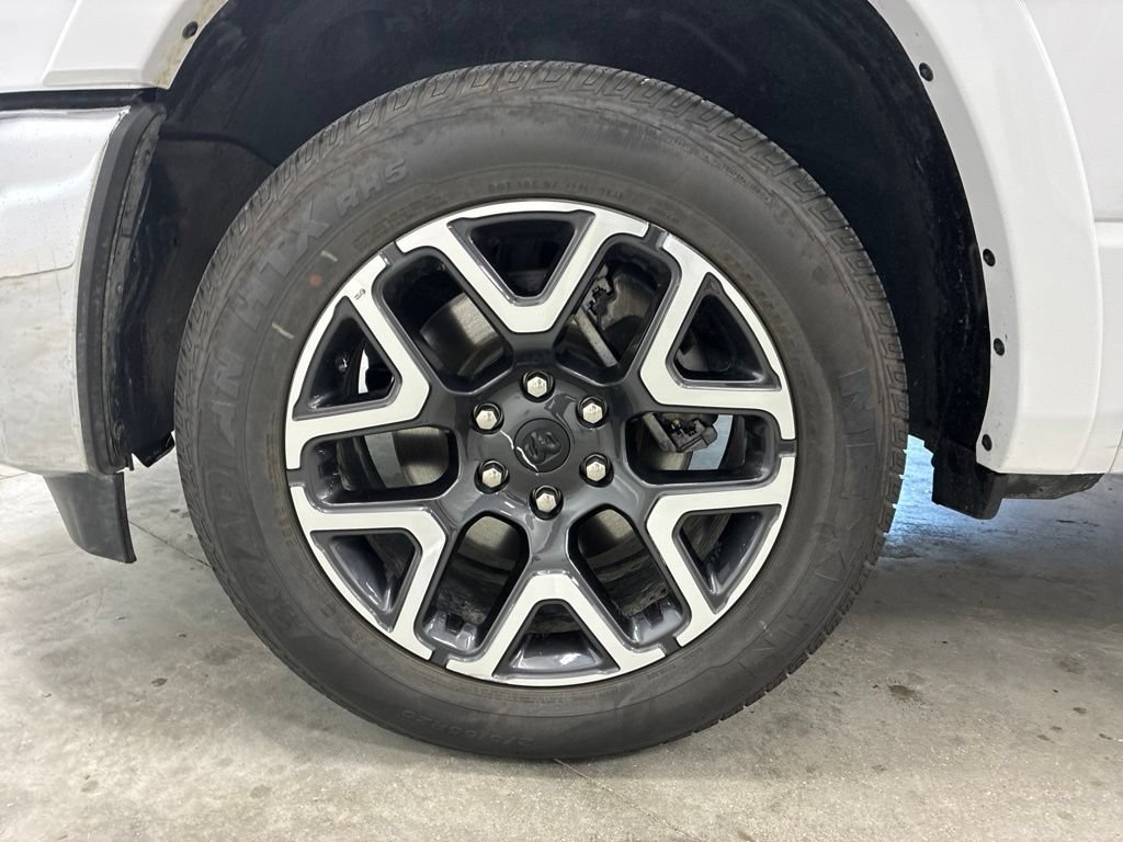 Used 2026 RAM 1500 Laramie AWD/4WD image 22