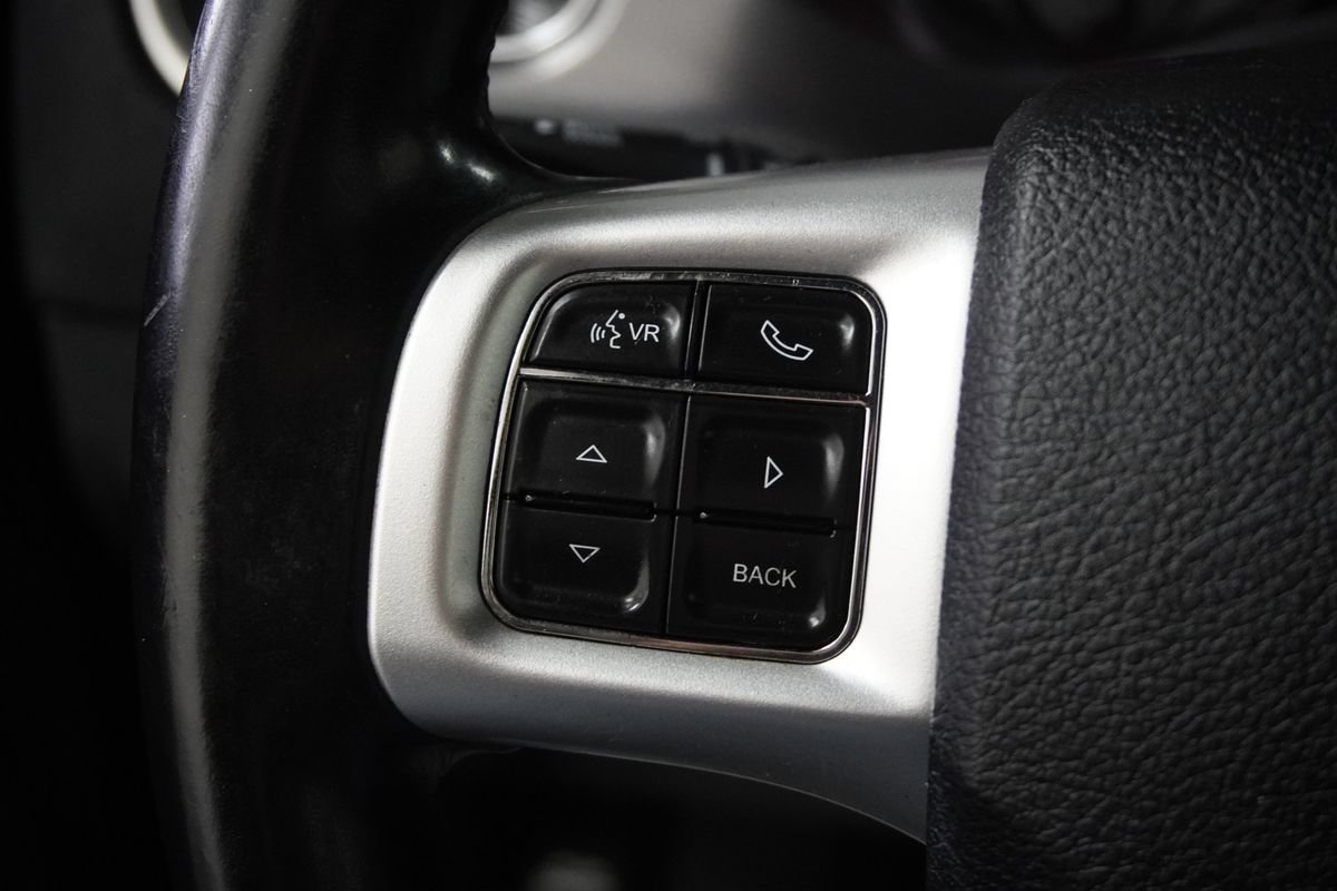 Used 2013 Dodge Charger SE w/ Connectivity Group RWD image 15