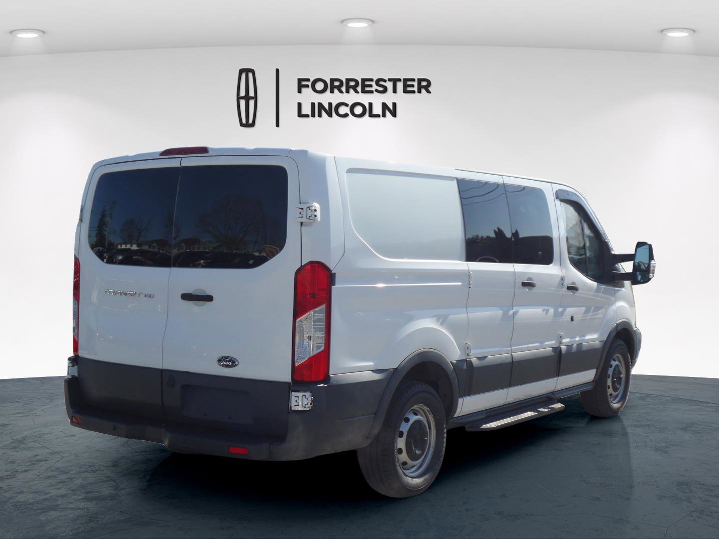 Used 2016 Ford Transit 150 130 Low Roof image 3