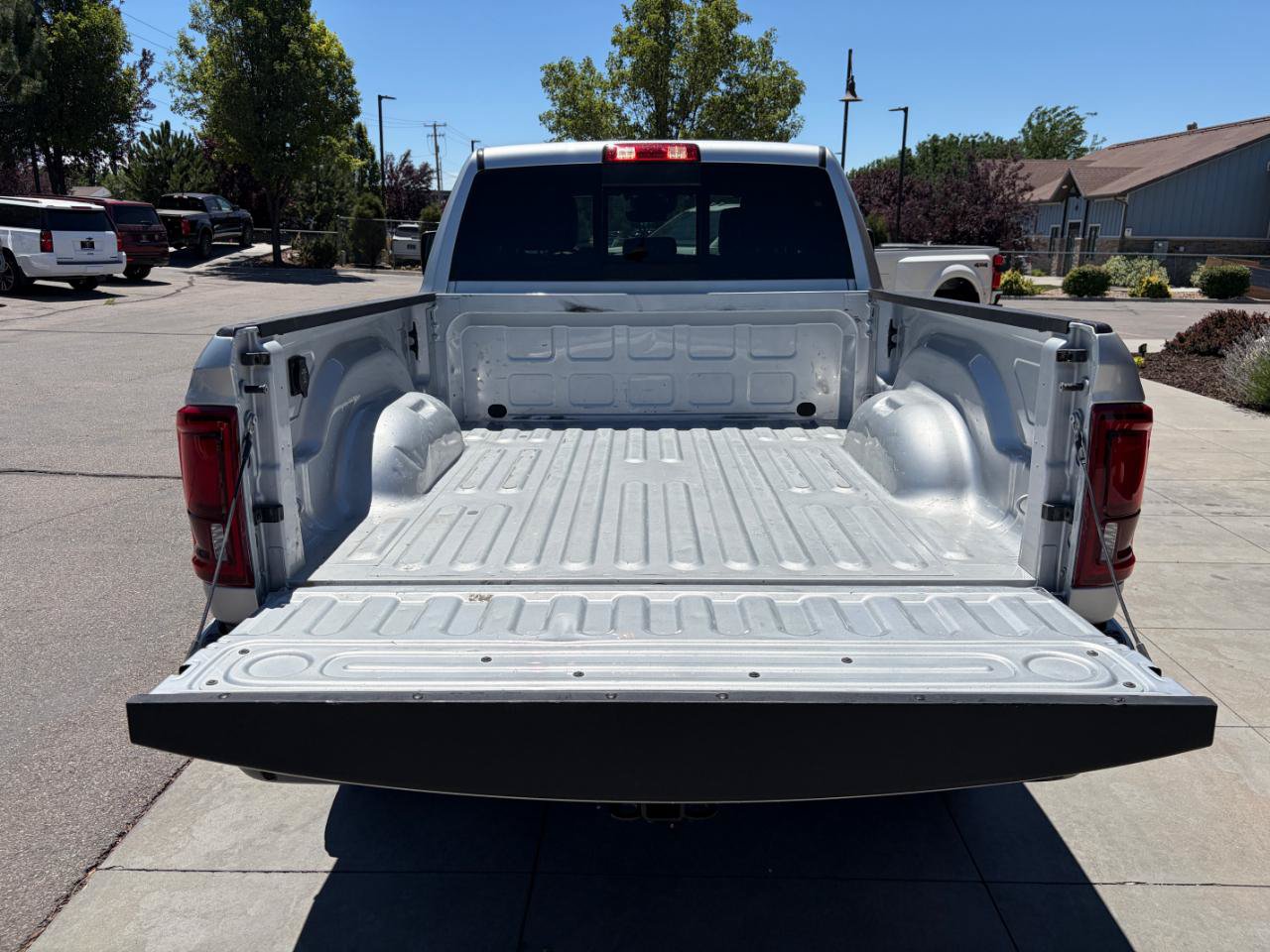 Used 2026 RAM 2500 Laramie AWD/4WD image 25