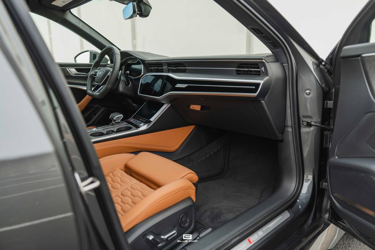 Used 2025 Audi RS 6 performance w/ Executive Package image 28