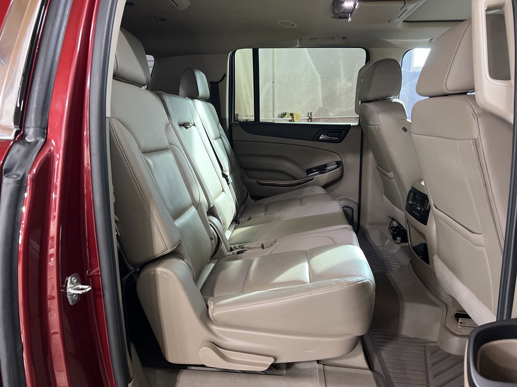 Used 2020 GMC Yukon XL SLT w/ Open Road Package image 17