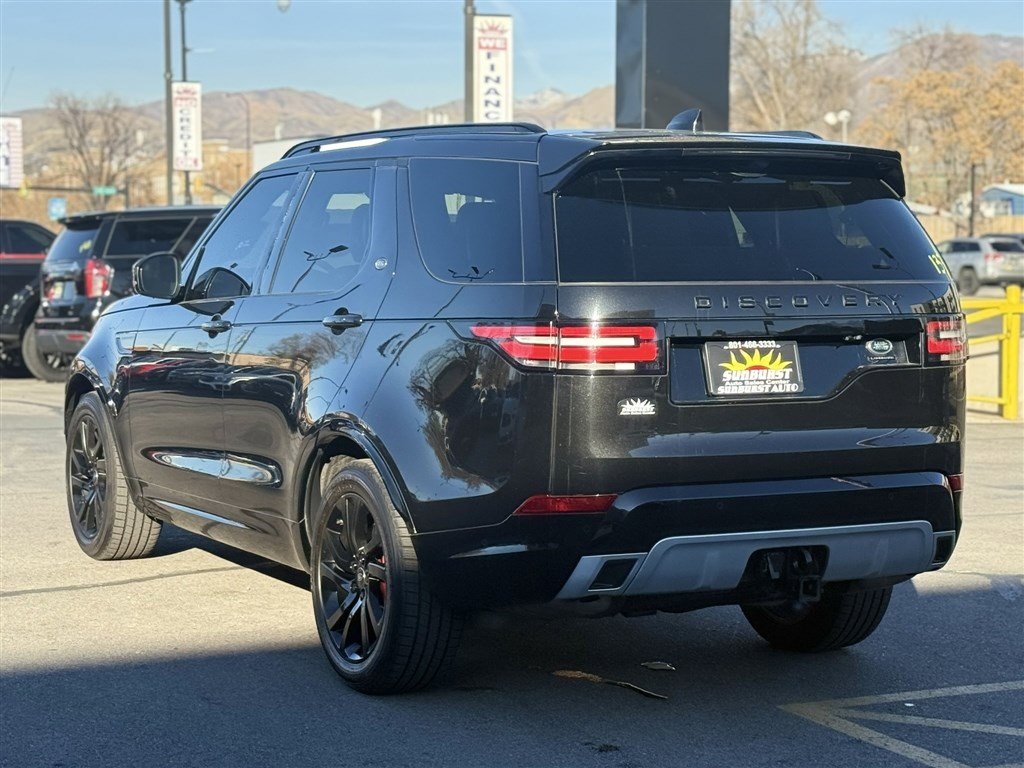 Used 2020 Land Rover Discovery Landmark image 5