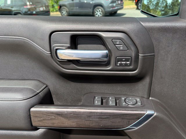 Used 2021 Chevrolet Silverado 1500 LTZ AWD/4WD image 15