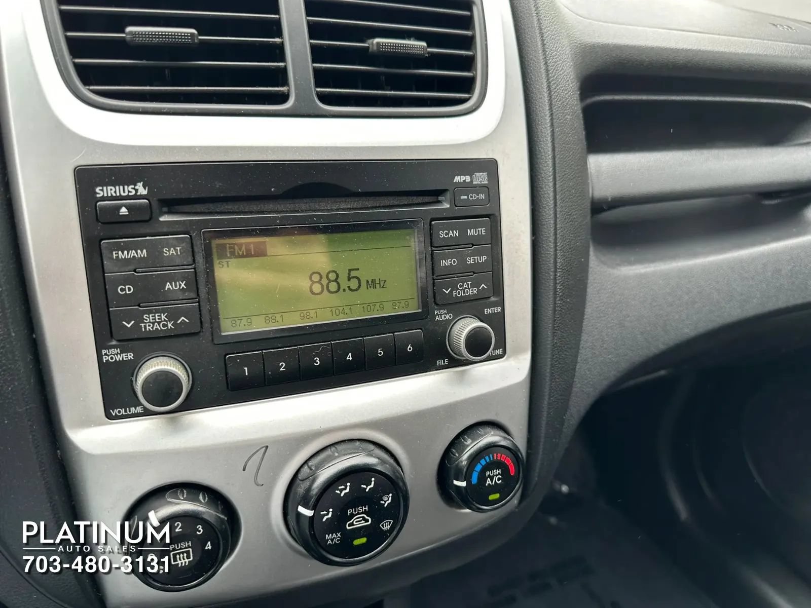 Used 2010 Kia Sportage LX AWD/4WD image 11