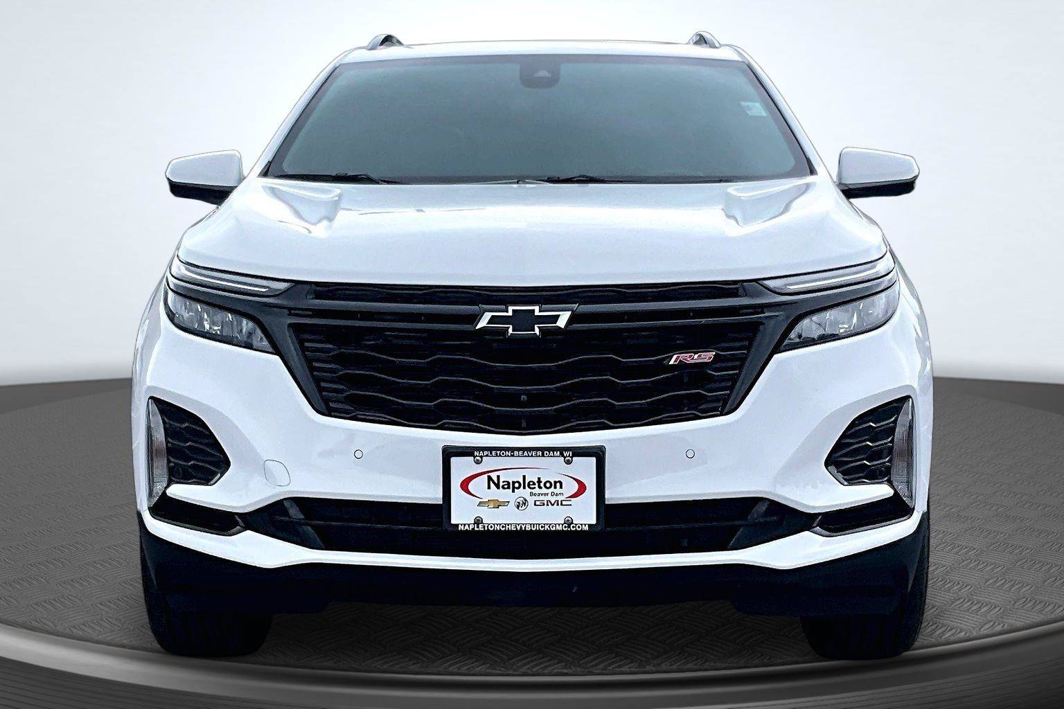 Used 2024 Chevrolet Equinox RS w/ RS Leather Package AWD/4WD image 3