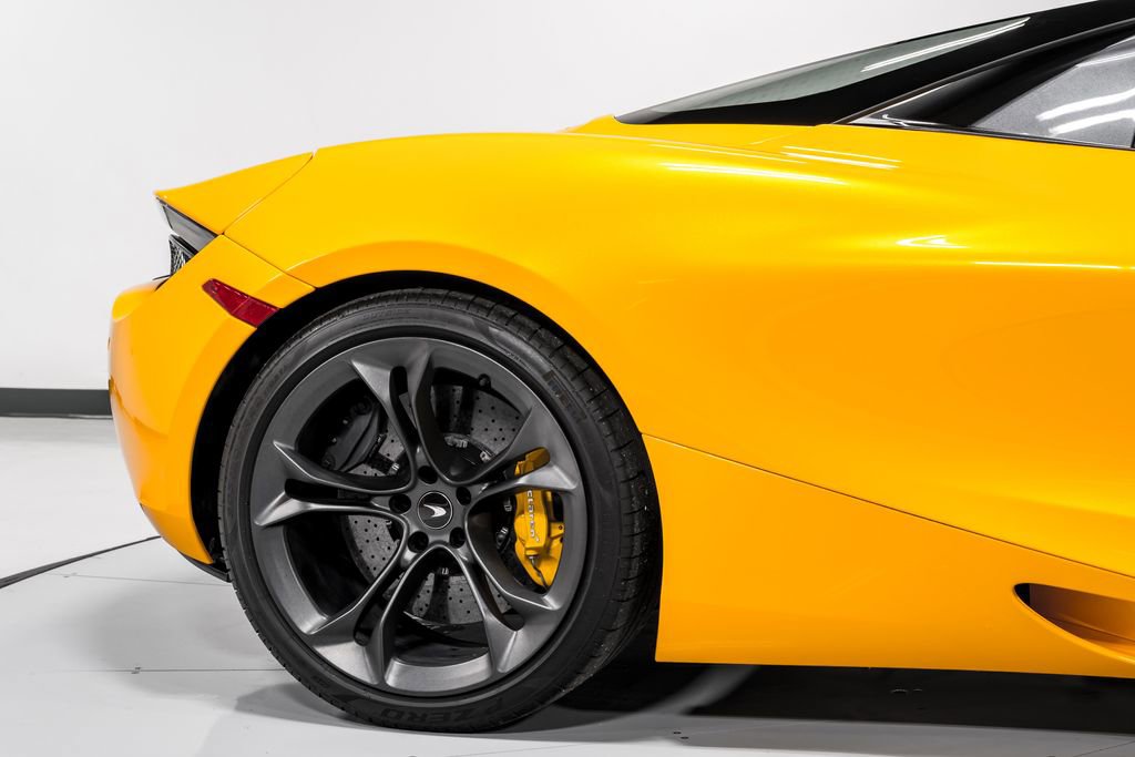Used 2022 McLaren 720S Spider RWD image 48