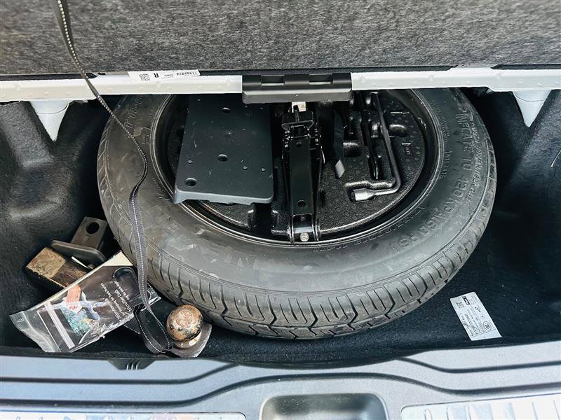 Used 2021 Mercedes-Benz GLS 450 4MATIC image 23