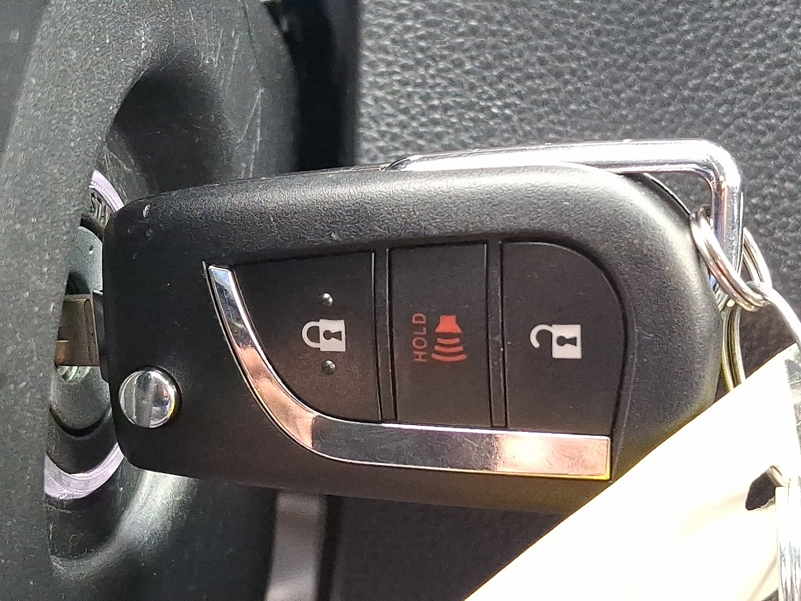 Certified 2025 Toyota RAV4 LE AWD/4WD image 23