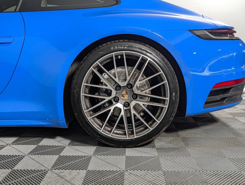 Certified 2023 Porsche 911 Carrera RWD image 12