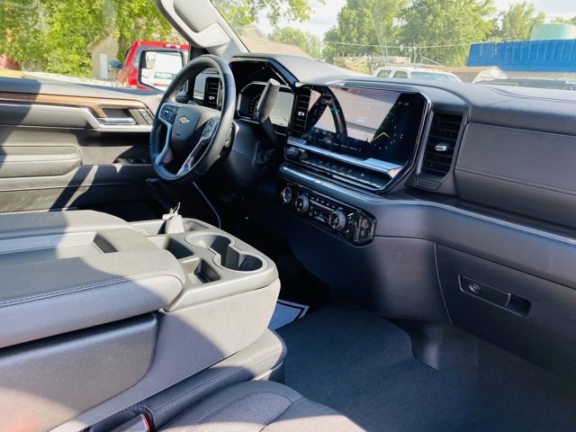 Used 2024 Chevrolet Silverado 1500 LT w/ Protection Package image 17