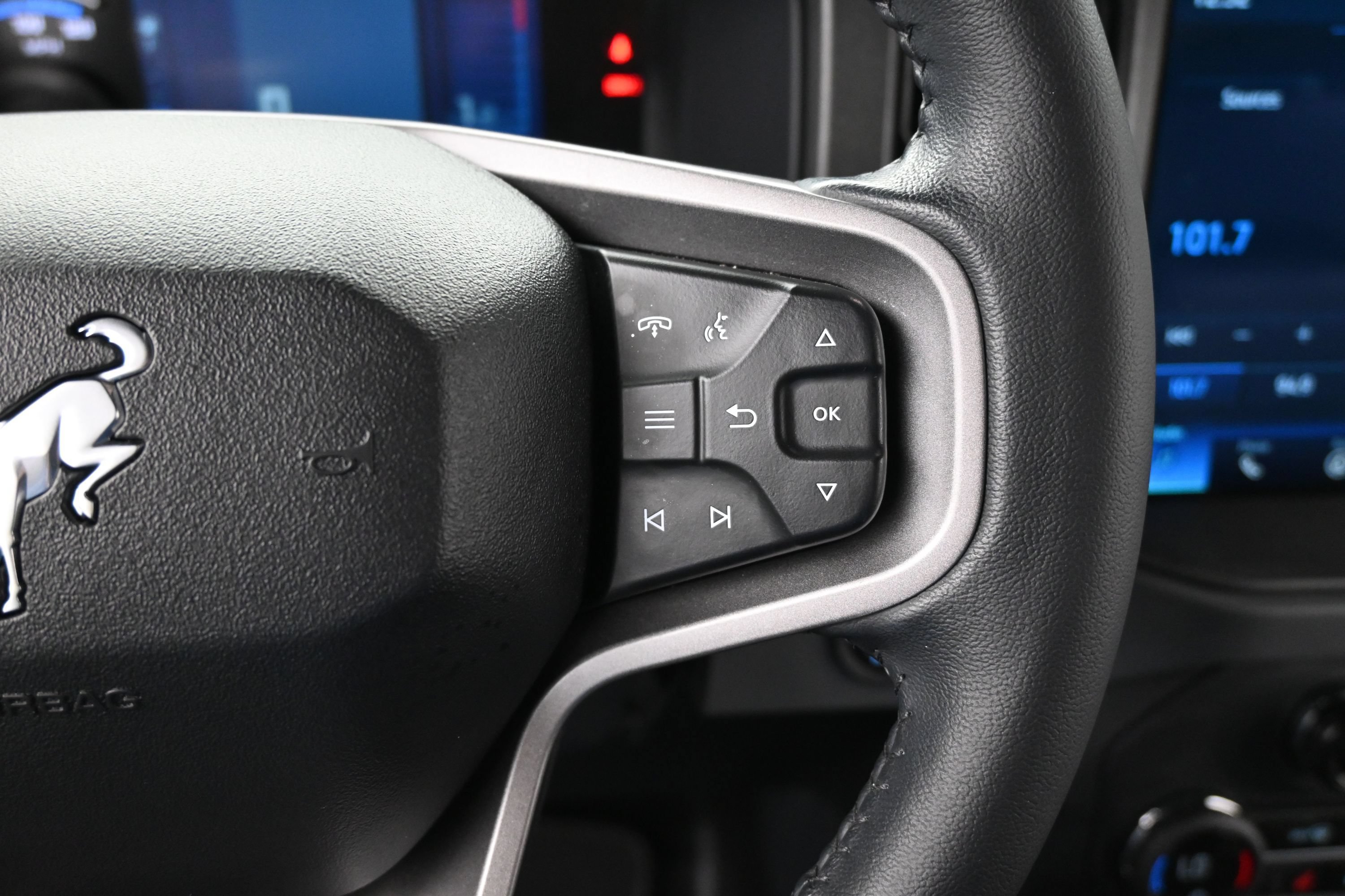 Used 2024 Ford Bronco Black Diamond AWD/4WD image 15