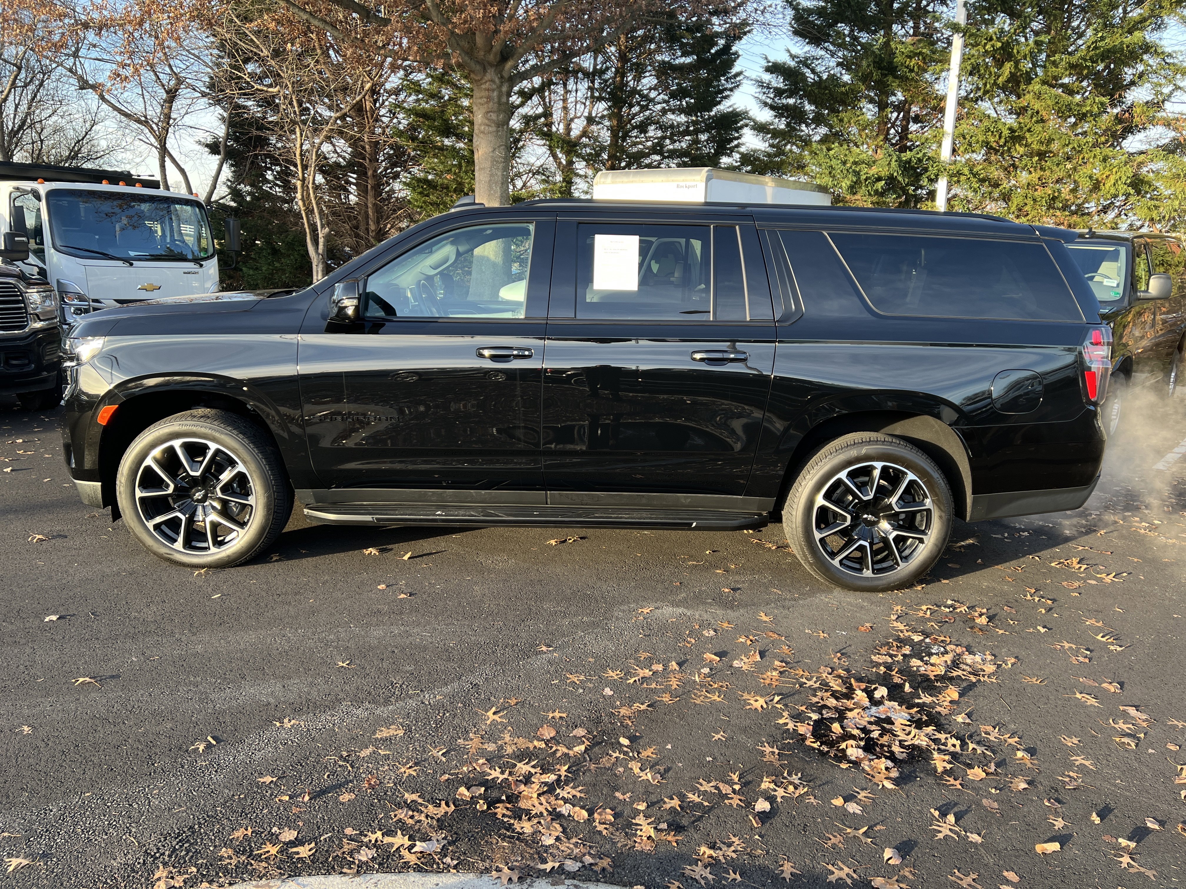 Certified 2024 Chevrolet Suburban RST w/ Luxury Package image 7
