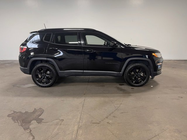 Used 2019 Jeep Compass Altitude image 2