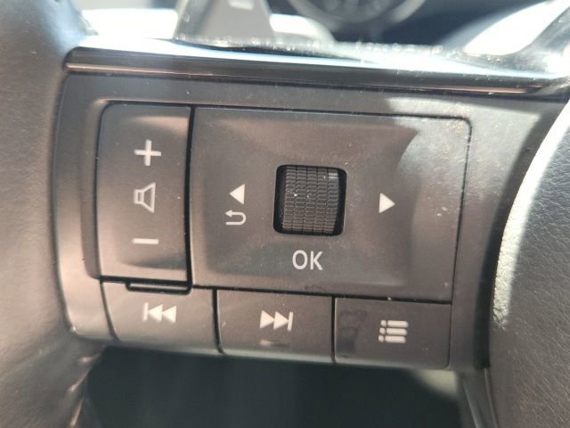 Used 2024 Nissan Pathfinder SL w/ Black Appearance Package image 45