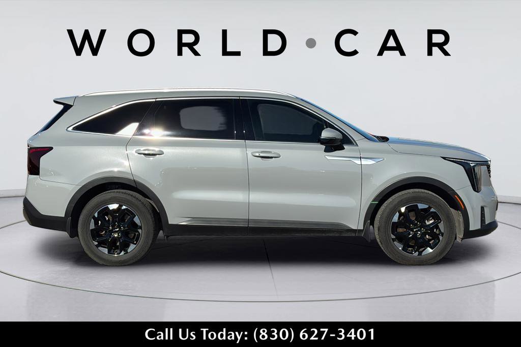 Certified 2025 Kia Sorento S image 15