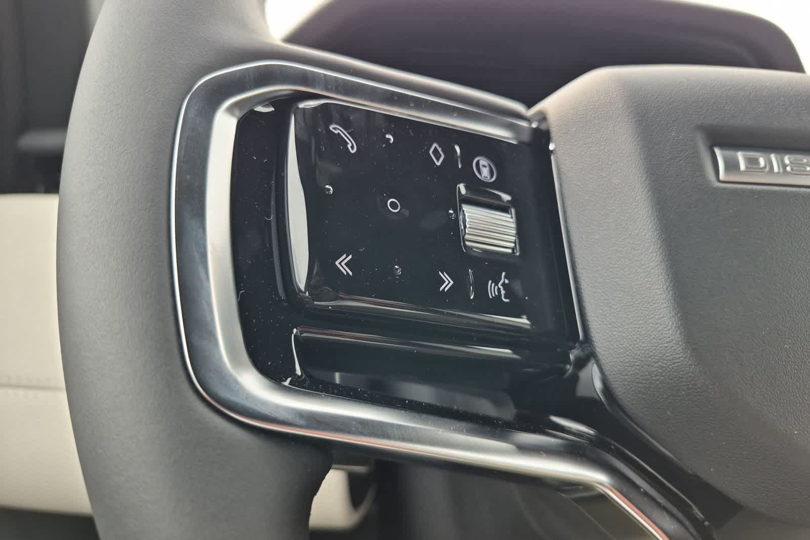 New 2026 Land Rover Discovery Sport Landmark AWD/4WD image 23