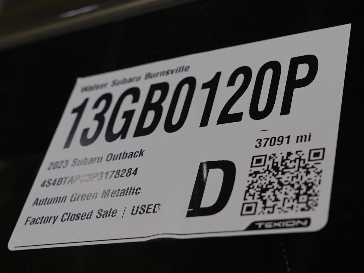 Used 2023 Subaru Outback Touring AWD/4WD image 31
