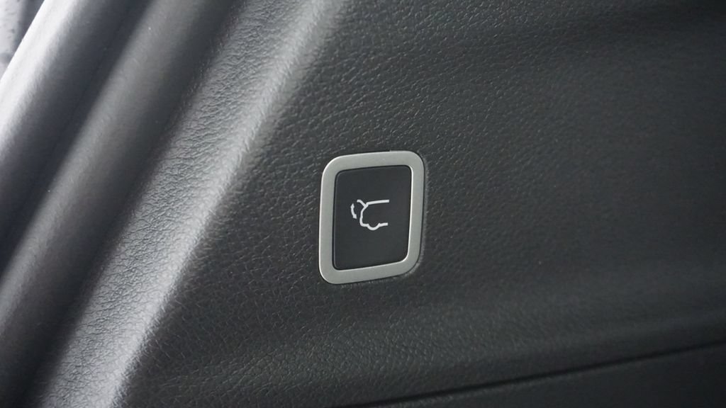 New 2026 Chrysler Voyager LX FWD image 22
