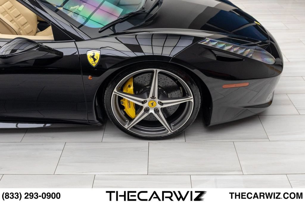 Used 2015 Ferrari 458 Spider RWD image 35