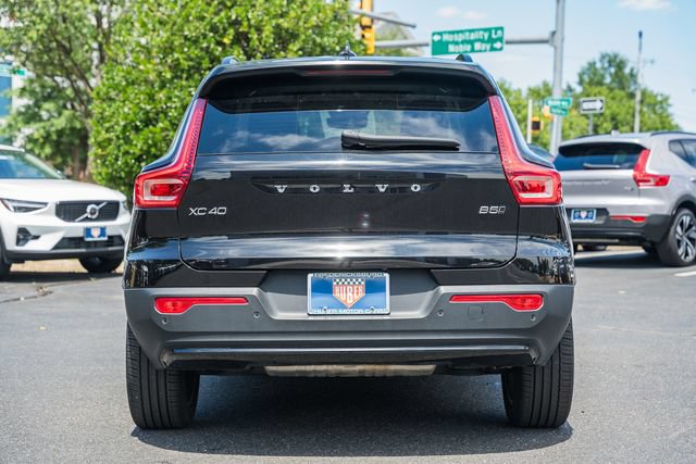 Certified 2025 Volvo XC40 B5 Plus AWD/4WD image 6