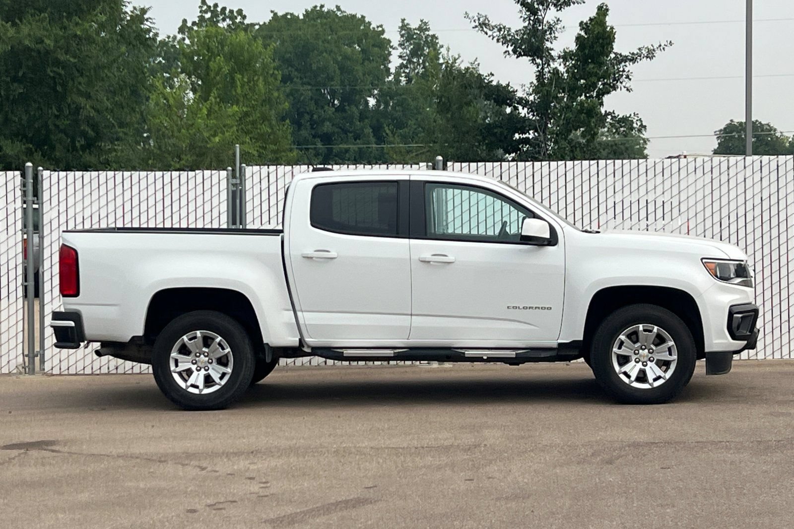 Used 2022 Chevrolet Colorado LT w/ LT Convenience Package RWD image 3