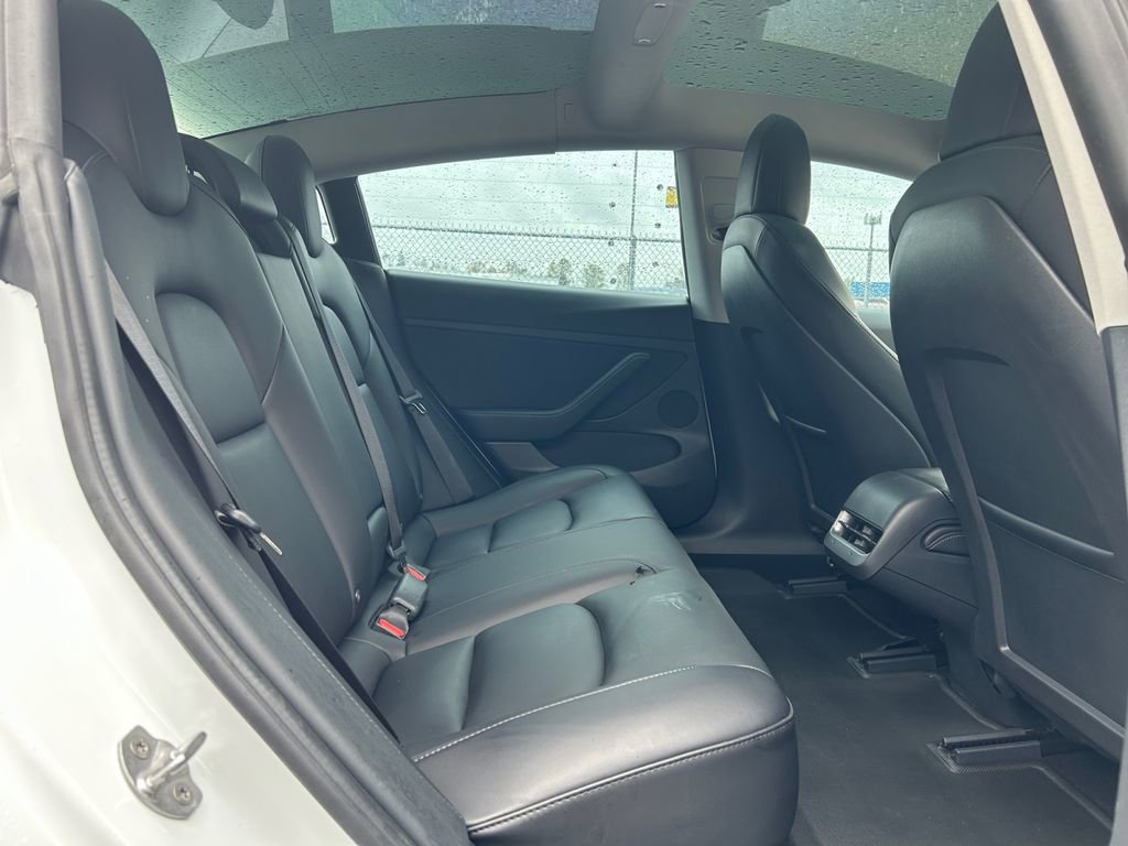 Used 2022 Tesla Model 3 Long Range AWD/4WD image 11
