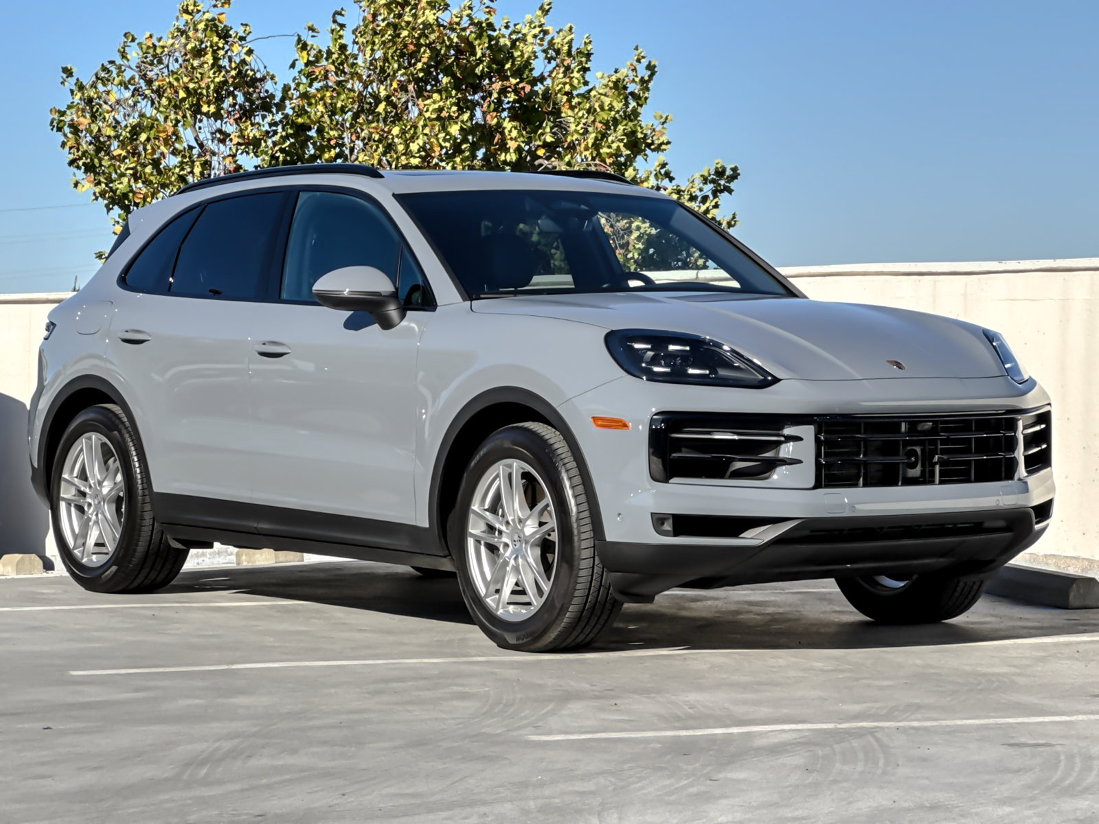 Certified 2026 Porsche Cayenne AWD/4WD image 11