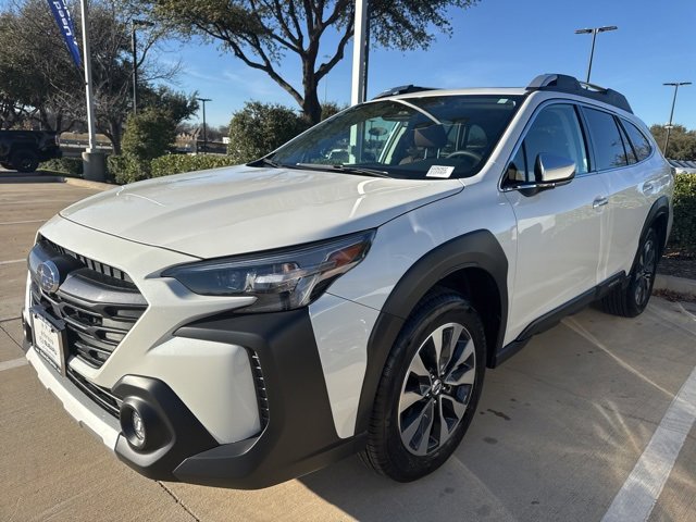 Used 2025 Subaru Outback Touring image 4