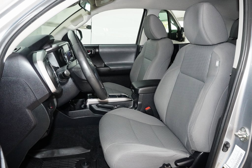 Used 2020 Toyota Tacoma SR5 image 24