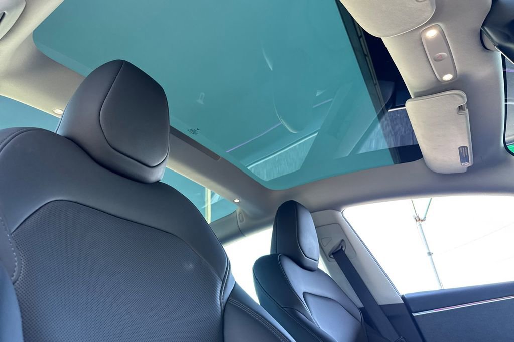 Used 2025 Tesla Model 3 Long Range image 15