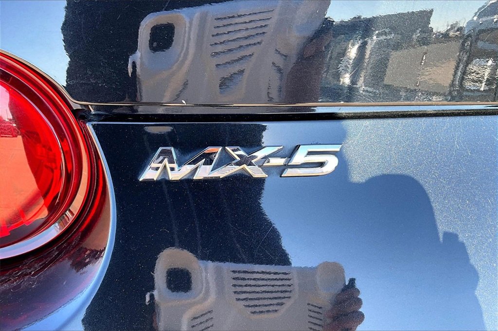 Used 2016 MAZDA MX-5 Miata Grand Touring image 28