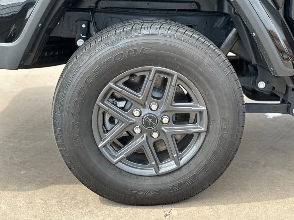 New 2025 Jeep Gladiator Sport image 27