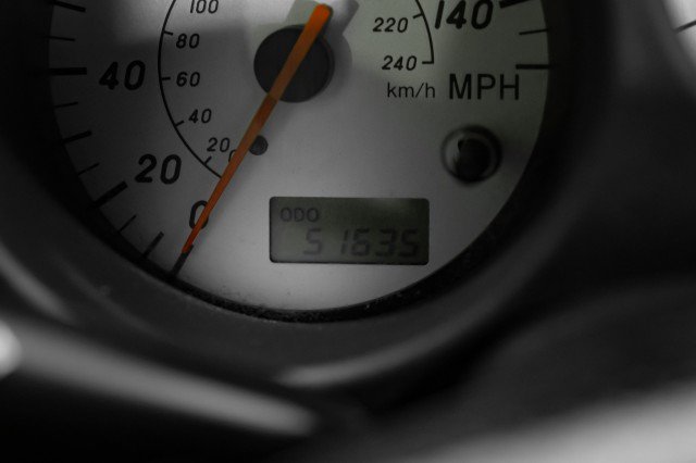 Used 2002 Toyota MR2 AUTOMATIC LEATHER SEATS CRUISE image 17