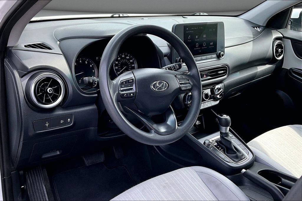 Used 2023 Hyundai Kona SEL AWD/4WD image 17